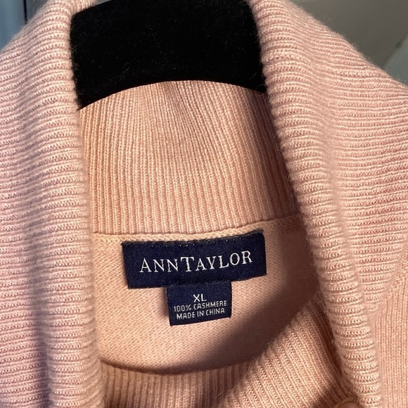 Ann Taylor 100% Cashmere Blush Pink Sleeveless Turtleneck Sweater XL - Picture 6 of 9